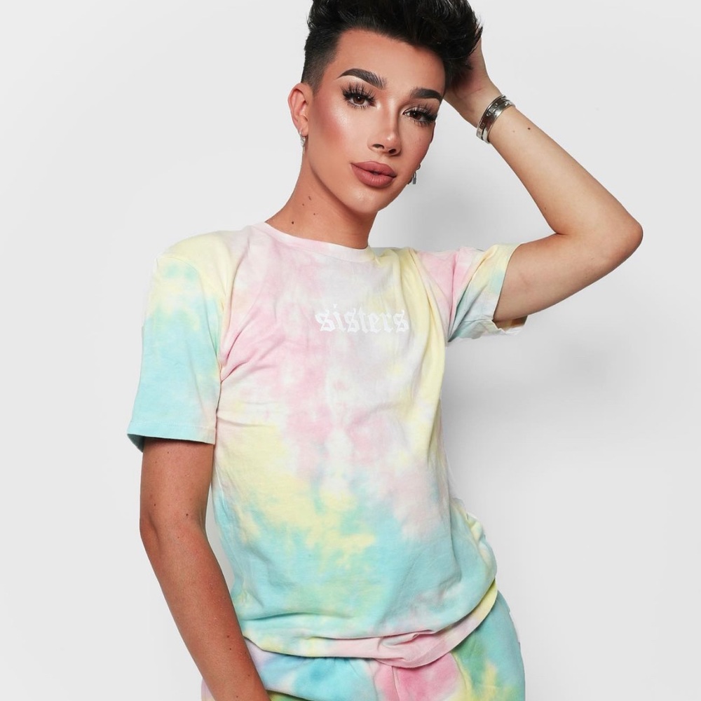 SistersApparel Rainbow Sherbert T-Shirt